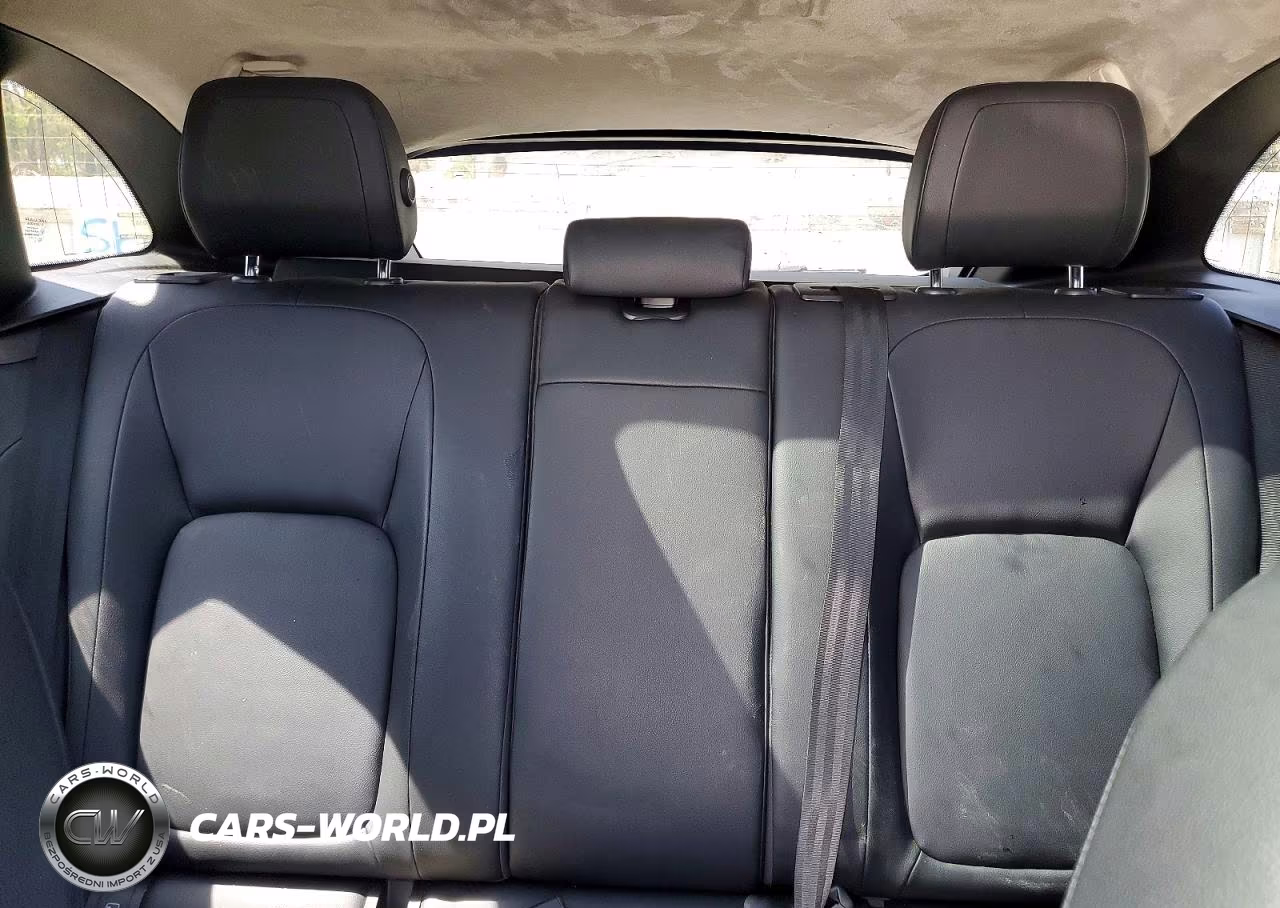 2020 Jaguar F-Pace Premium VIN:SADCJ2FX1LA619039 - 10