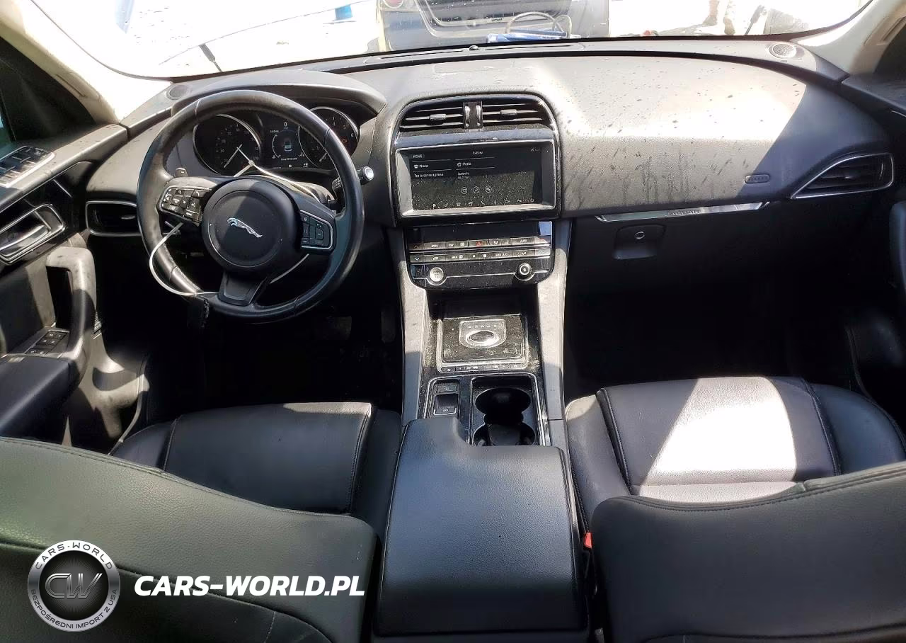 2020 Jaguar F-Pace Premium VIN:SADCJ2FX1LA619039 - 8