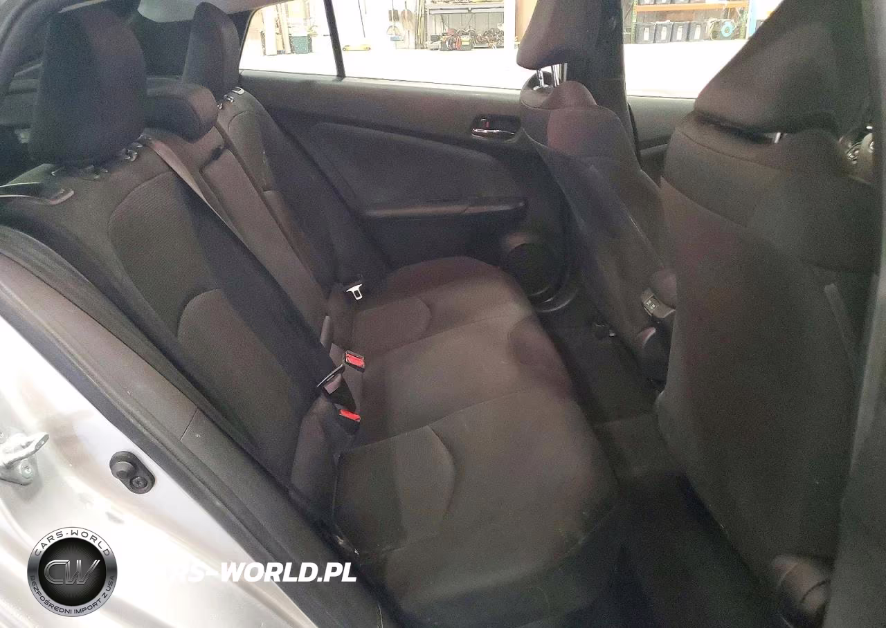 2021 Toyota Prius L Eco VIN:JTDKAMFU3M3143438 - 10