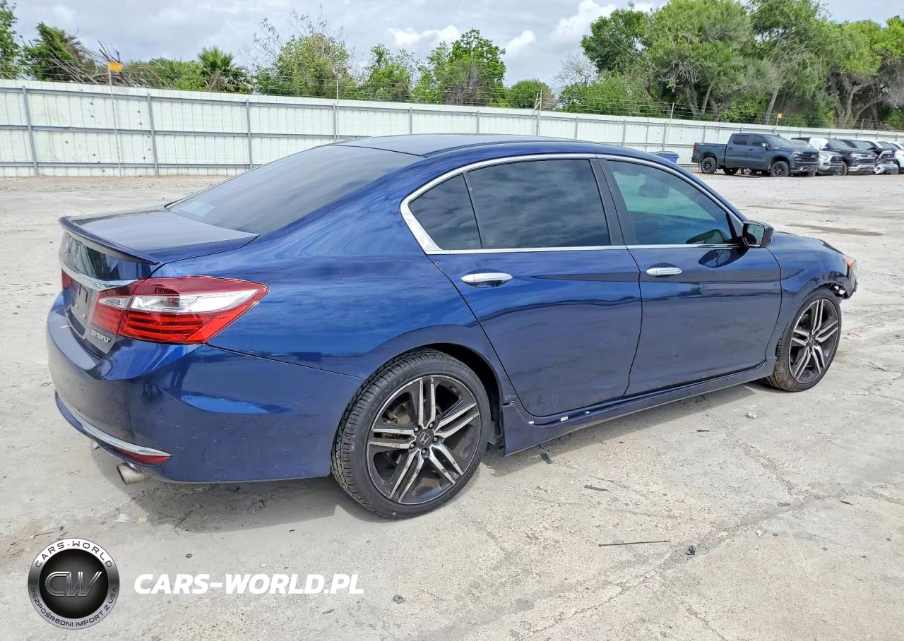 2017 Honda Accord Sport VIN:1HGCR2F66HA153385 - 3