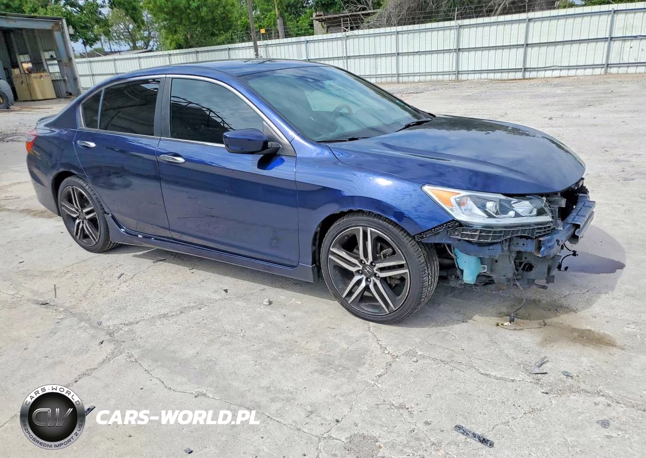 2017 Honda Accord Sport VIN:1HGCR2F66HA153385 - 4