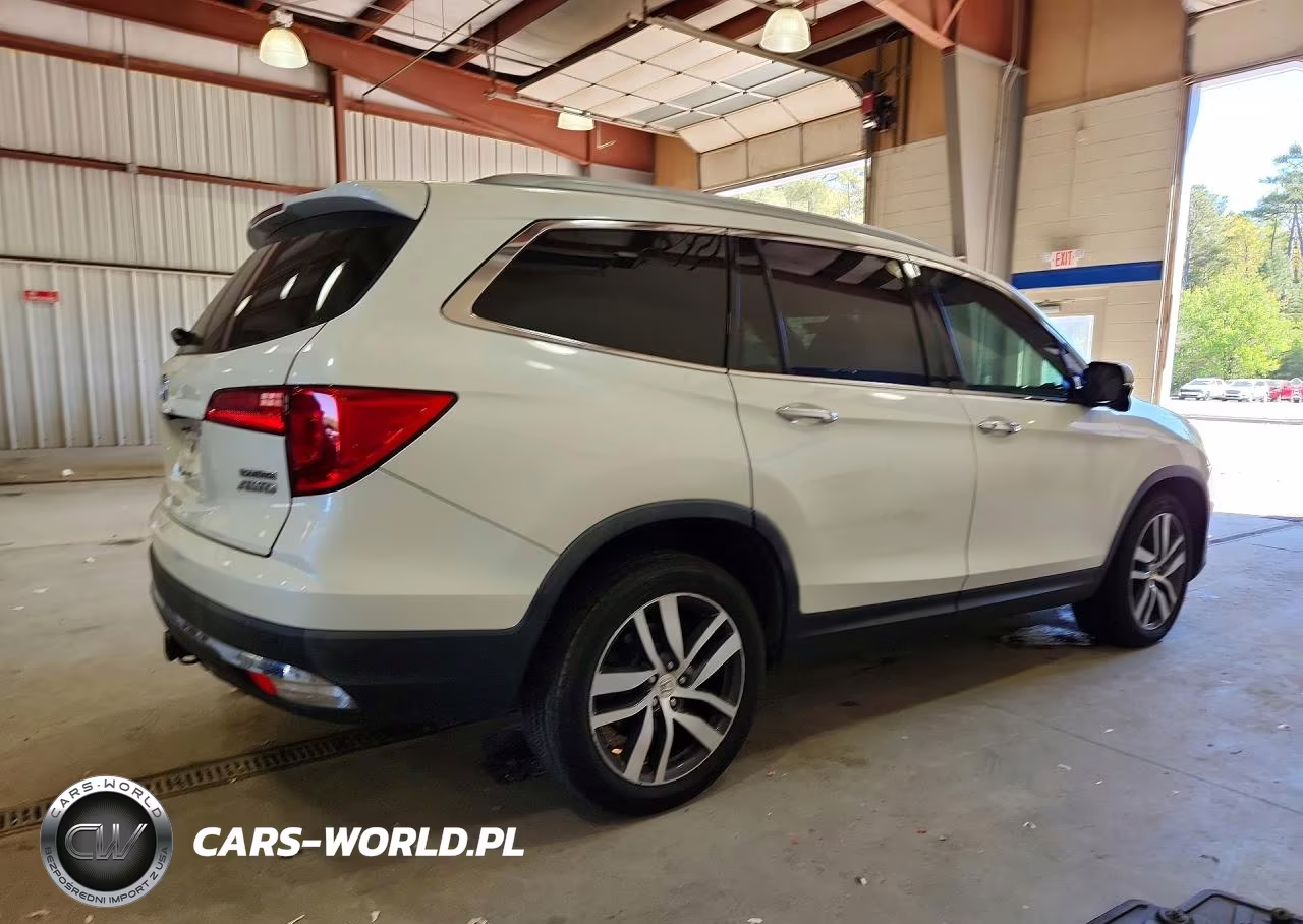 2016 Honda Pilot Touring VIN:5FNYF6H99GB124528 - 3