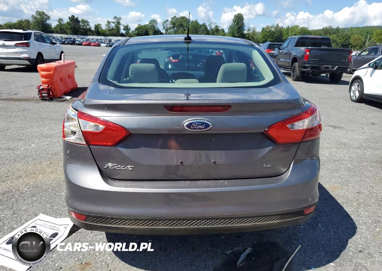 2012 Ford Focus Se VIN:1FAHP3F24CL461204 - 6