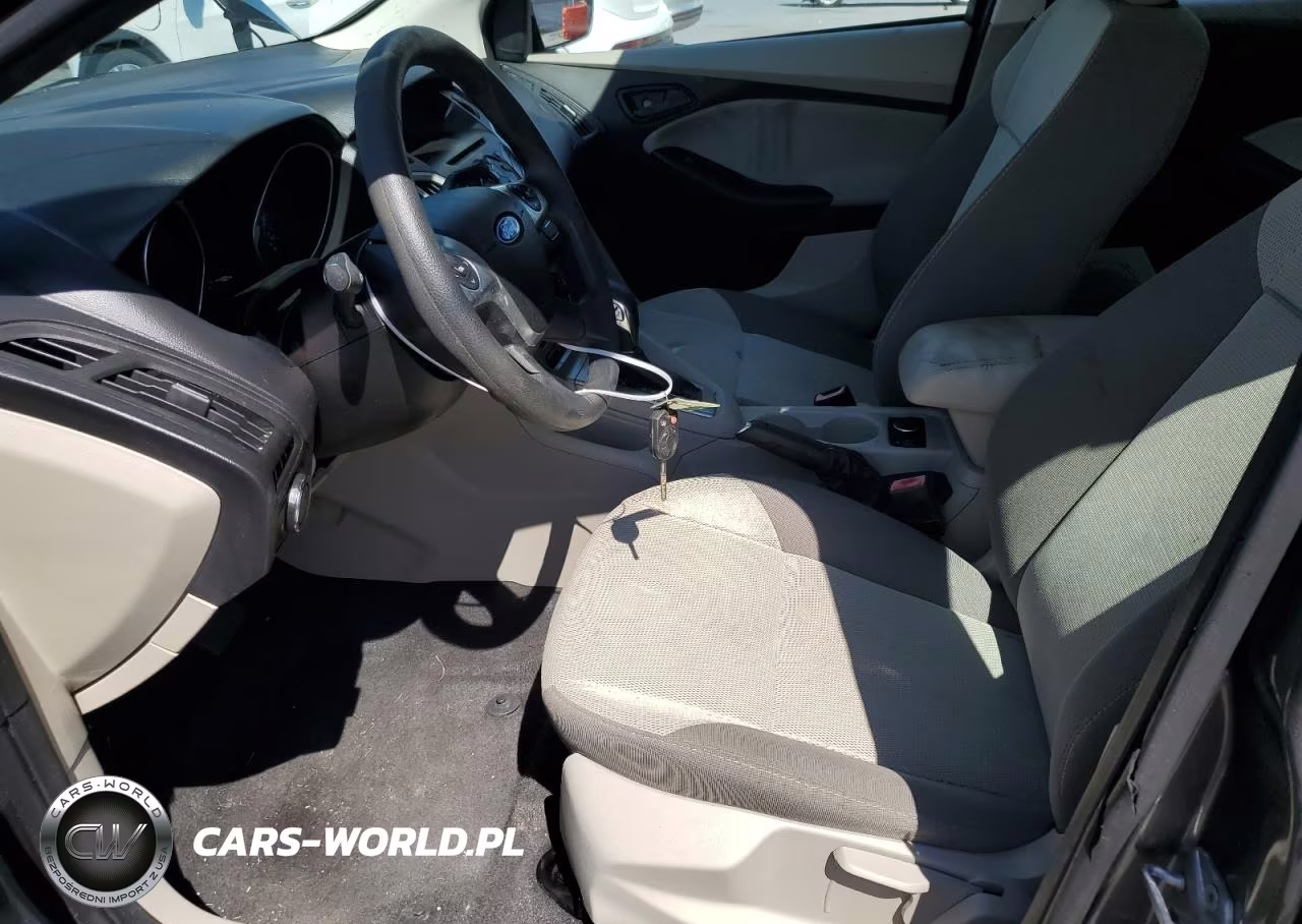 2012 Ford Focus Se VIN:1FAHP3F24CL461204 - 7