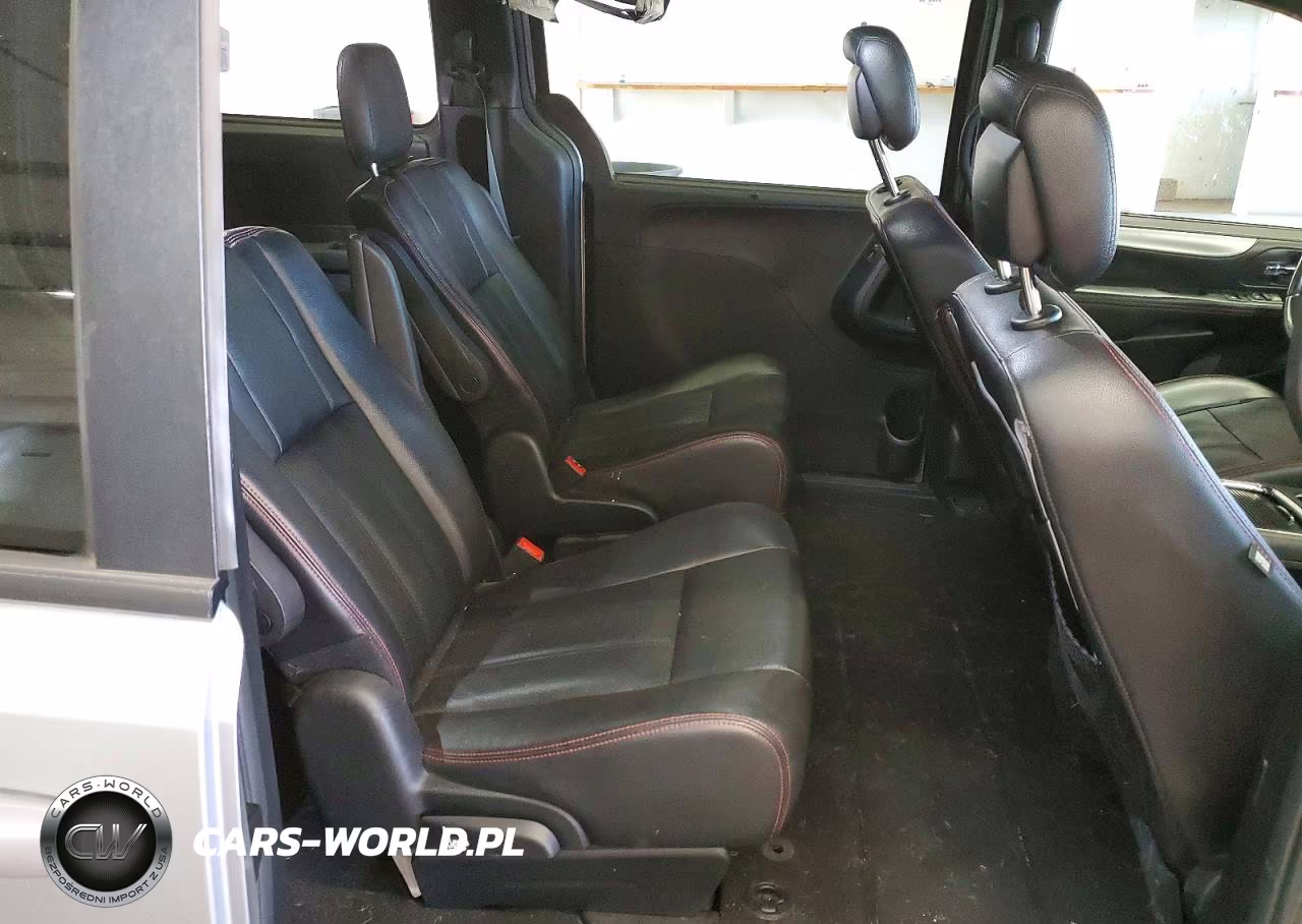 2018 Dodge Grand Caravan Gt VIN:2C4RDGEG7JR344264 - 11