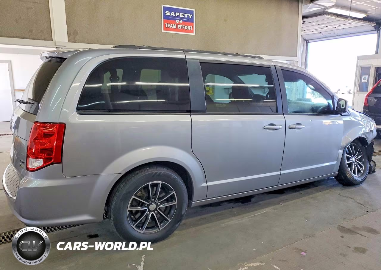 2018 Dodge Grand Caravan Gt VIN:2C4RDGEG7JR344264 - 3