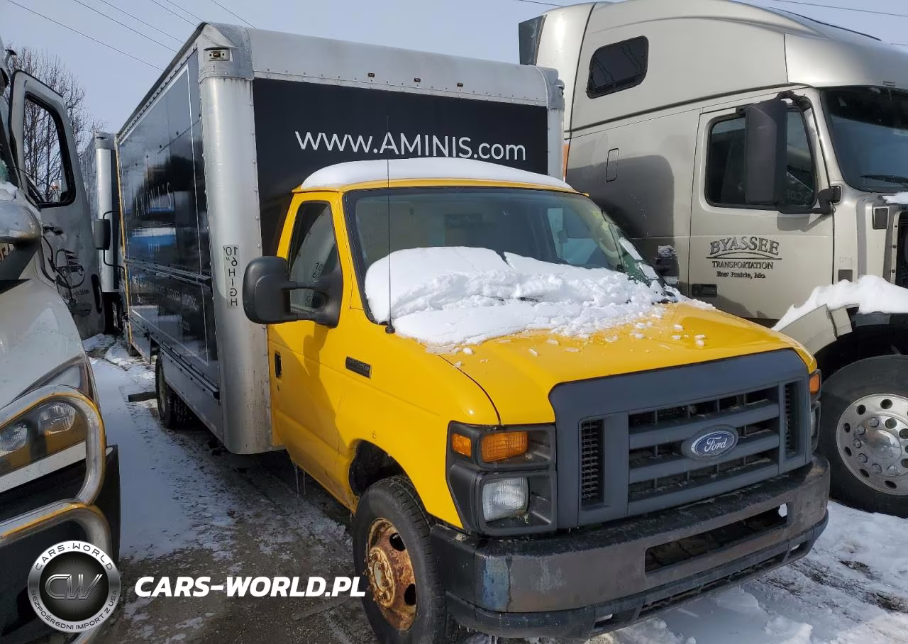 2016 Ford Econoline E350 Super Duty Cutaway Van