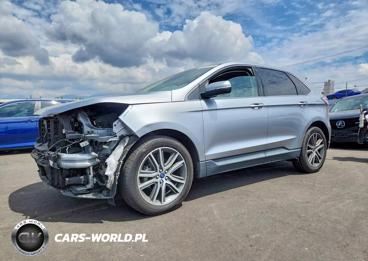 2020 Ford Edge Titanium