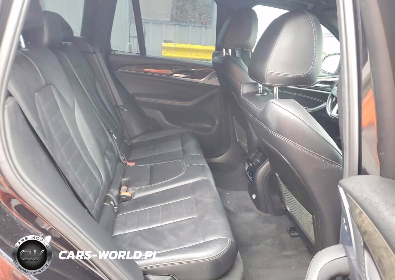 2018 BMW X3 xDrive30I VIN:5UXTR9C53JLC74776 - 10