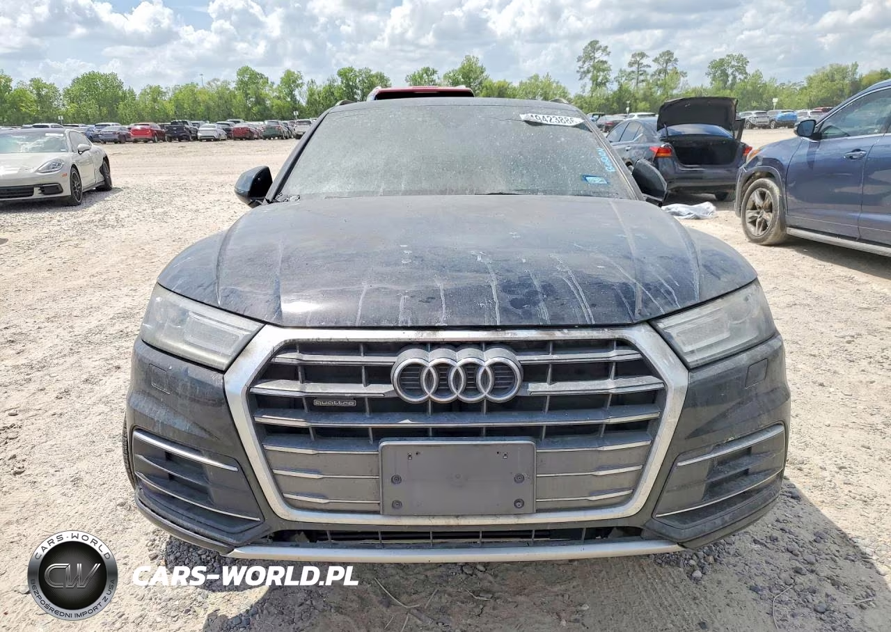 2018 Audi Q5 Premium VIN:WA1ANAFY4J2045628 - 5