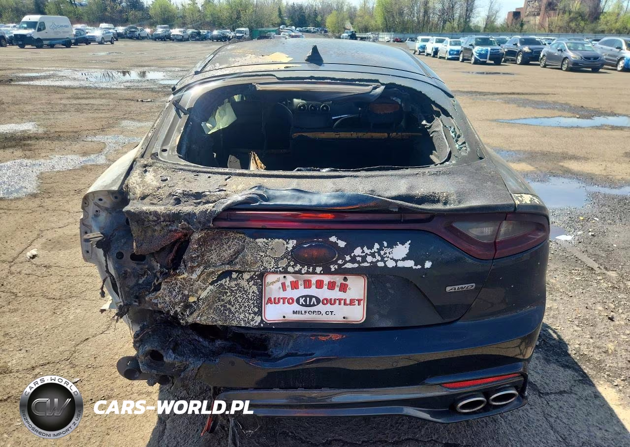 2018 Kia Stinger Base VIN:KNAE15LA7J6024781 - 6