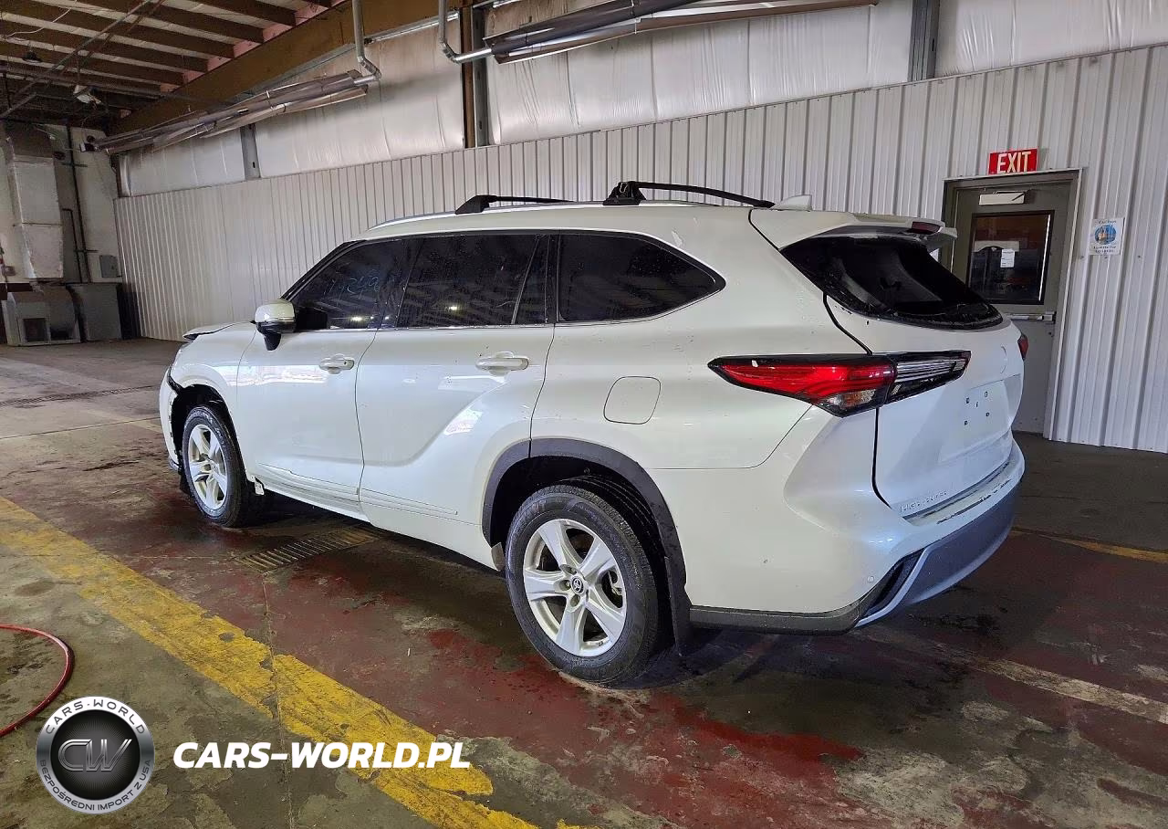2022 Toyota Highlander Platinum VIN:5TDFZRBH0NS200808 - 2