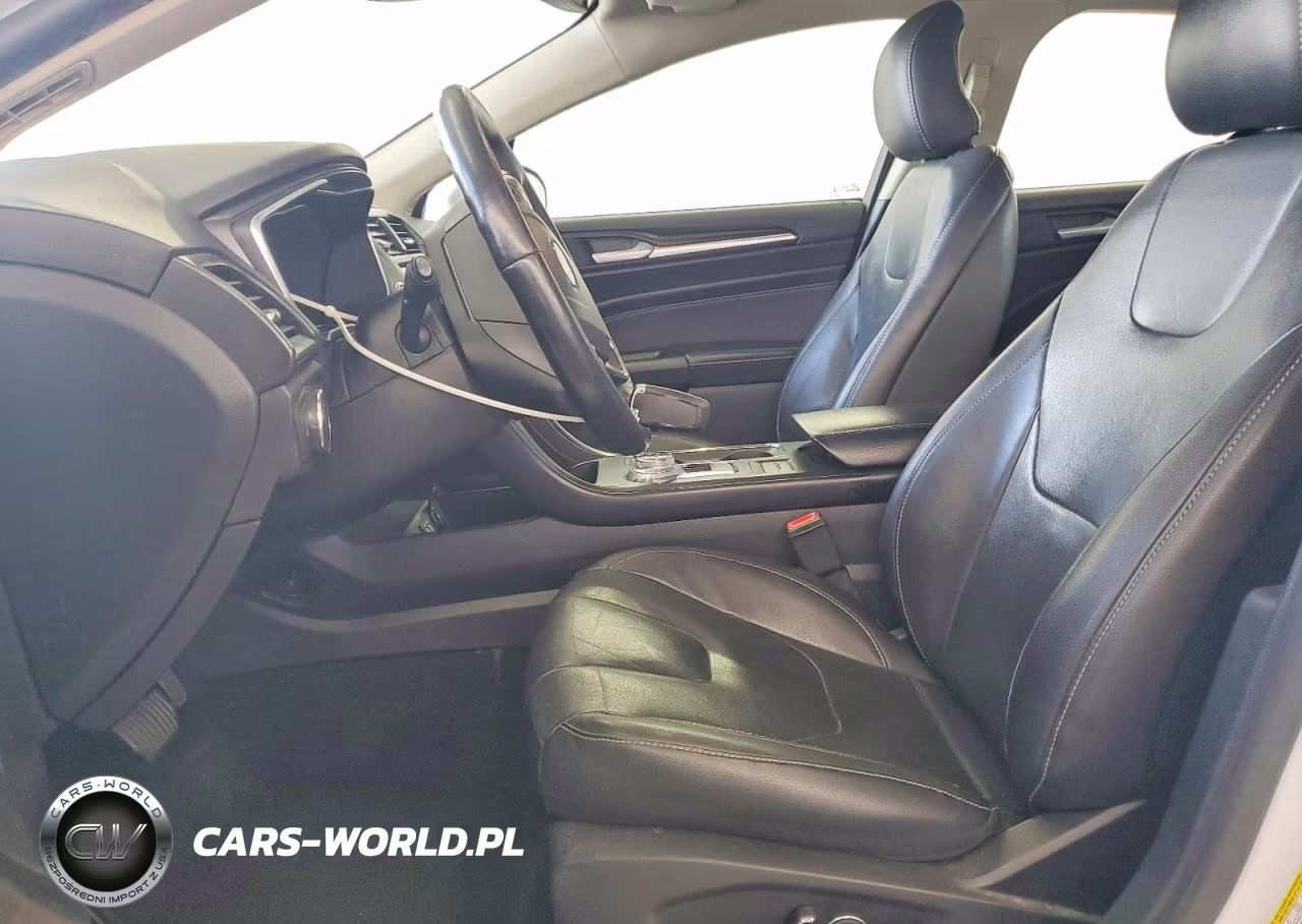 2019 Ford Fusion Titanium VIN:3FA6P0RU1KR243871 - 7