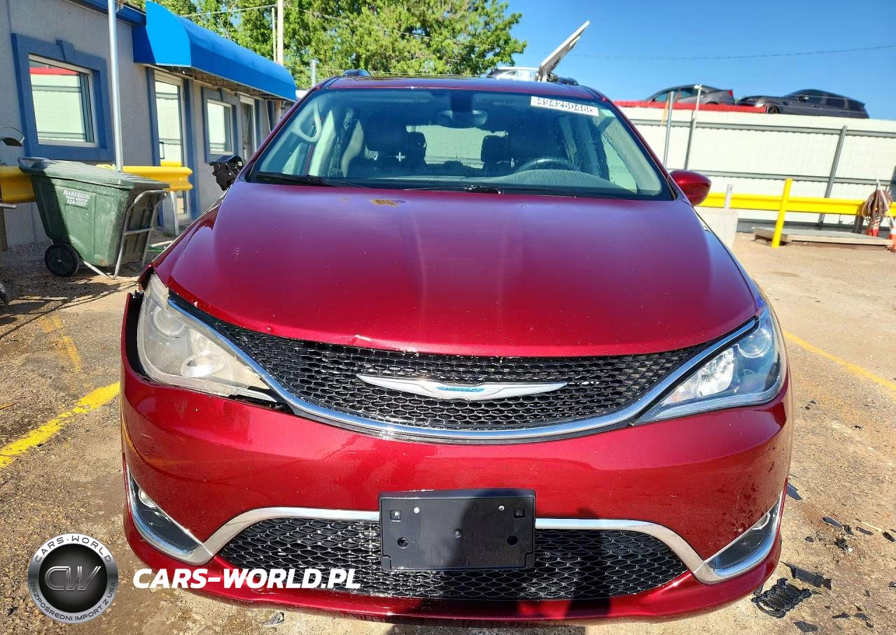 2018 Chrysler Pacifica Touring L VIN:2C4RC1BG0JR149319 - 5