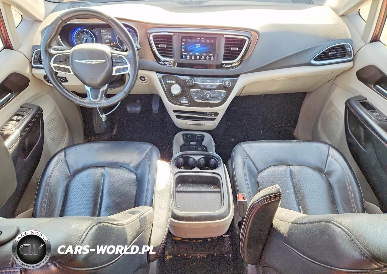 2018 Chrysler Pacifica Touring L VIN:2C4RC1BG0JR149319 - 8