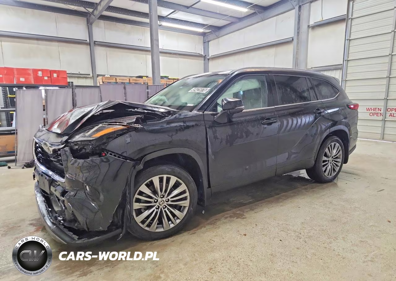 2022 Toyota Highlander Platinum