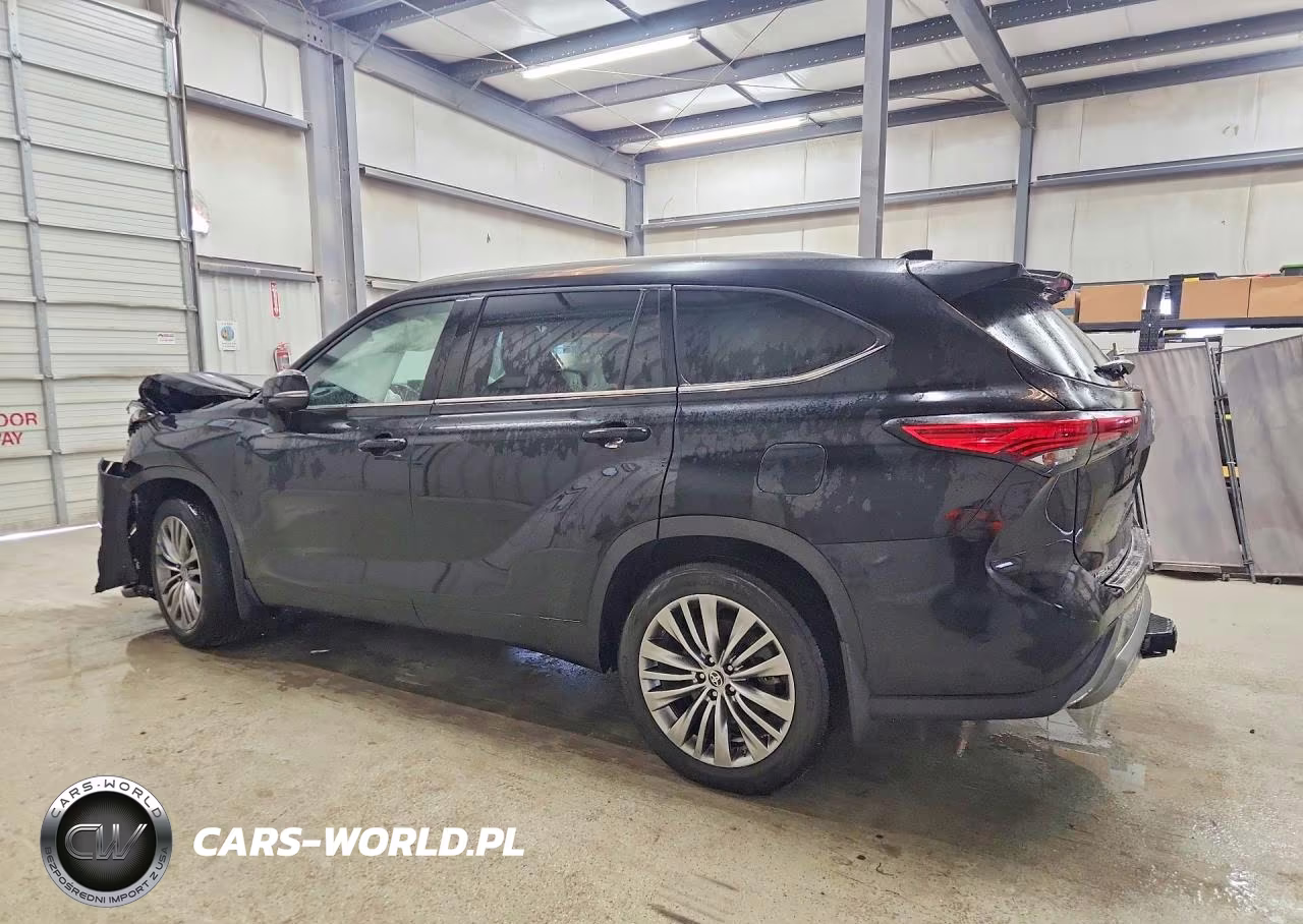 2022 Toyota Highlander Platinum VIN:5TDFZRBH1NS179760 - 2