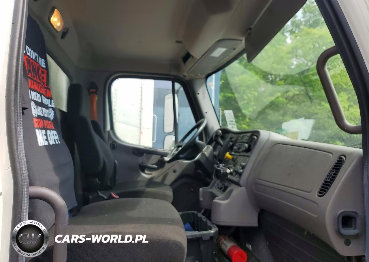 2020 Freightliner Business Class M2 Refrigerated Box Truck VIN:3ALACXFB1LDMD2556 - 5