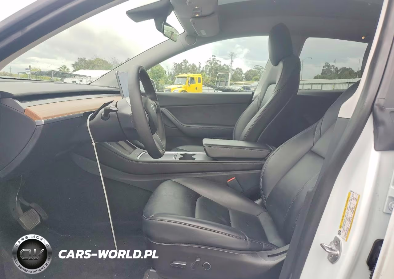 2022 Tesla Model Y VIN:7SAYGAEE2NF348211 - 7