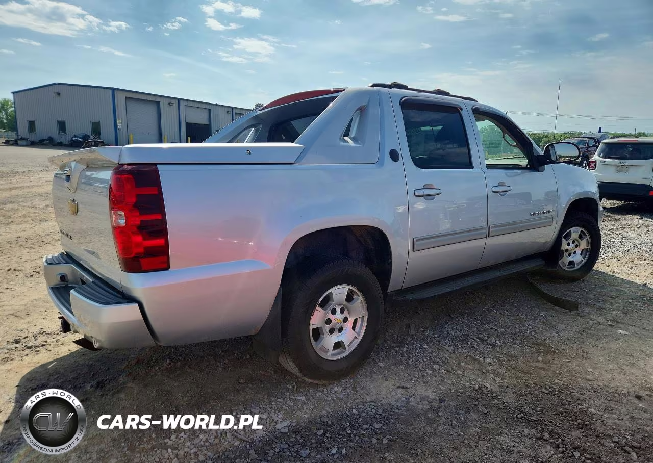 2013 Chevrolet Avalanche Lt VIN:3GNTKFE73DG287469 - 3