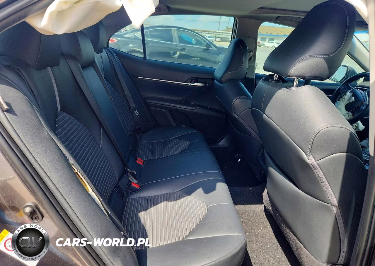 2018 Toyota Camry Se VIN:4T1B11HK7JU636499 - 10