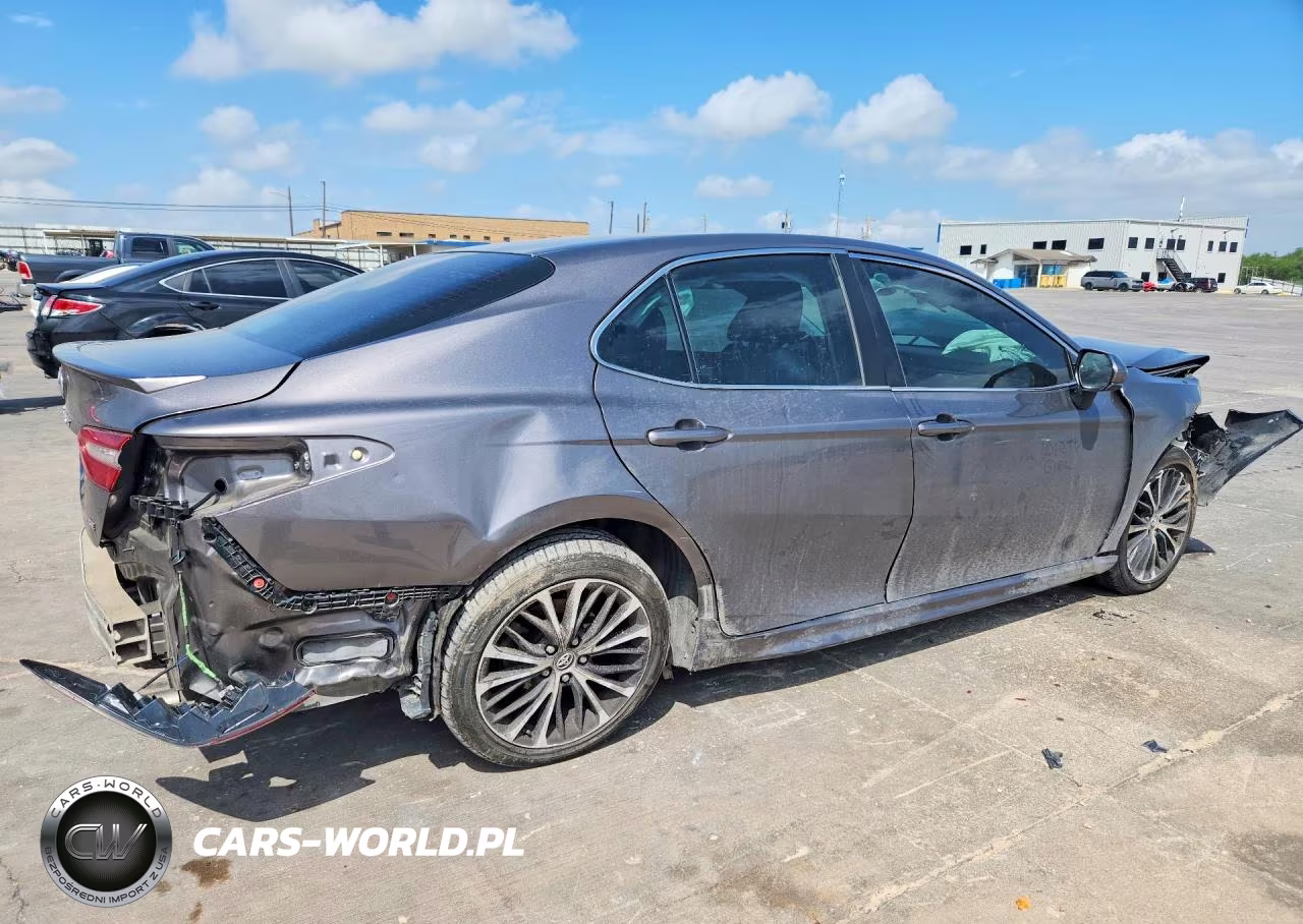 2018 Toyota Camry Se VIN:4T1B11HK7JU636499 - 3
