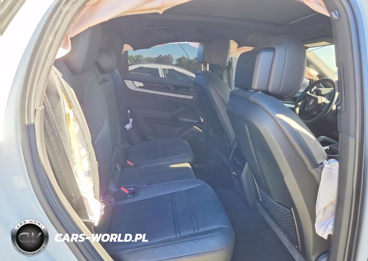 2024 Porsche Cayenne Coupe VIN:WP1BA2AY6RDA54574 - 11