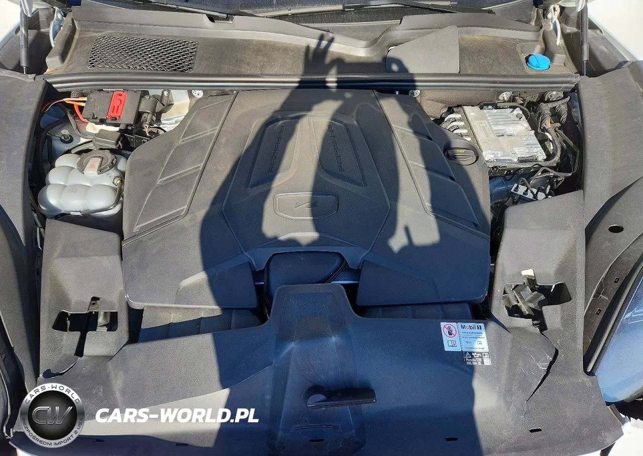 2024 Porsche Cayenne Coupe VIN:WP1BA2AY6RDA54574 - 12