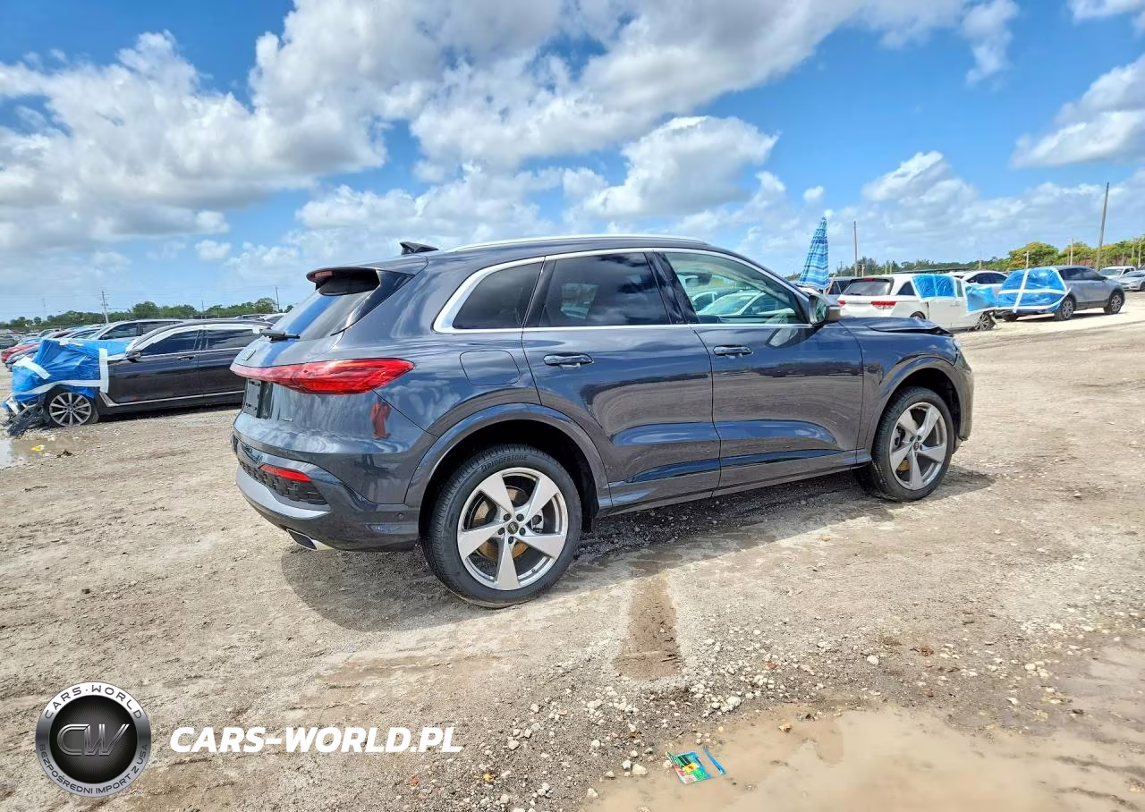 2025 Audi Q5 Premium Plus VIN:WA12AAGU4S2010648 - 3