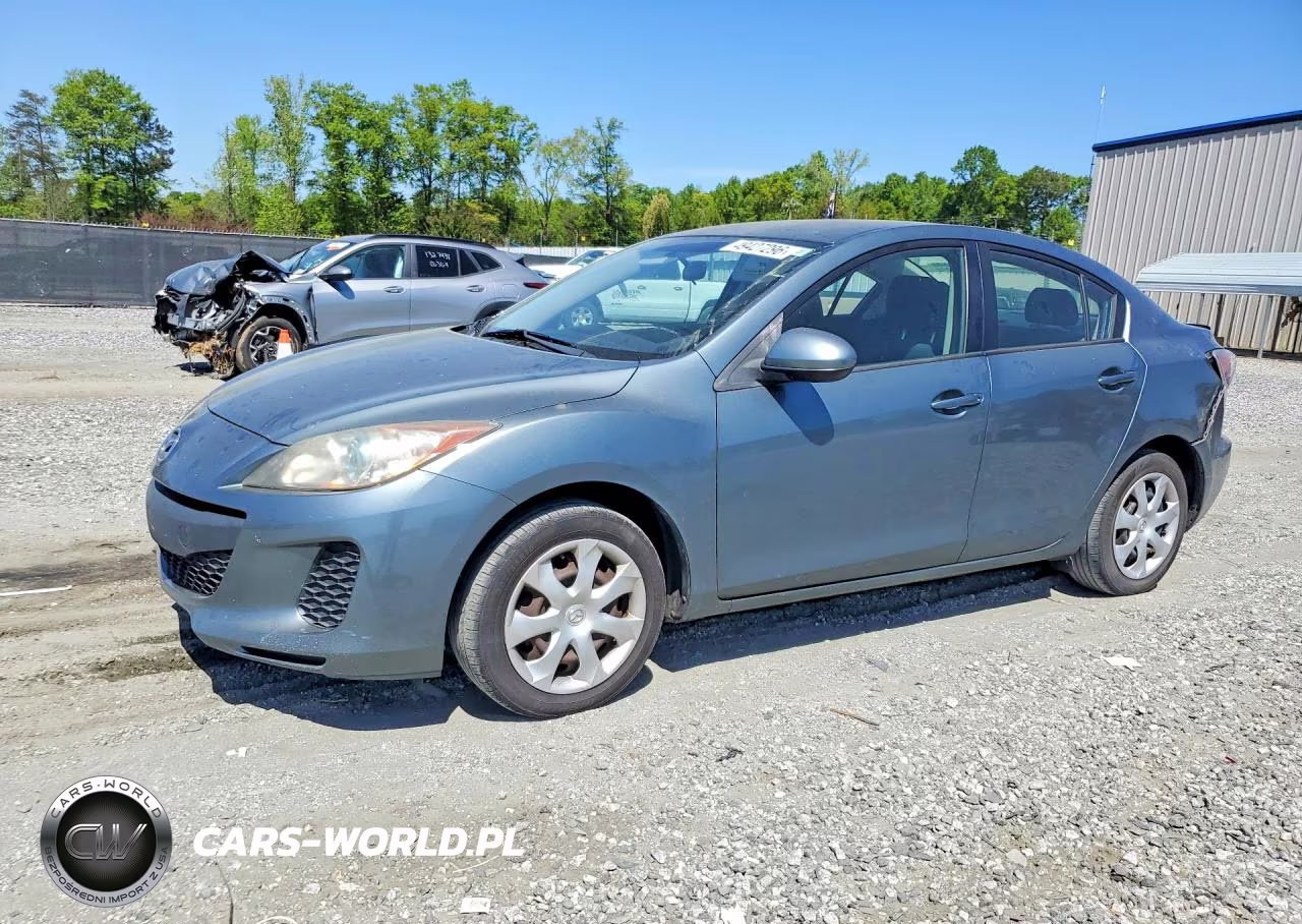 2013 Mazda 3 I
