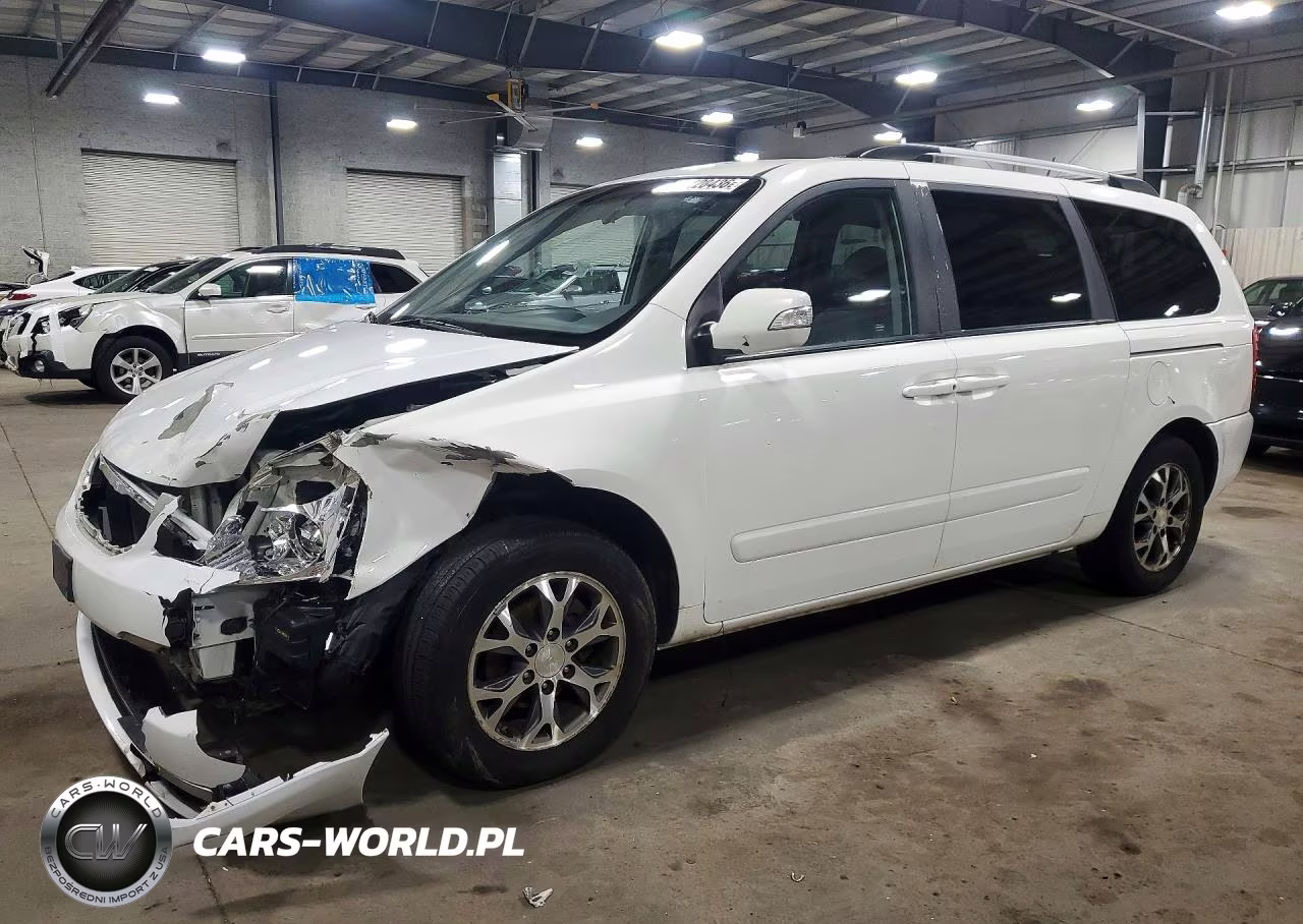2014 Kia Sedona Lx