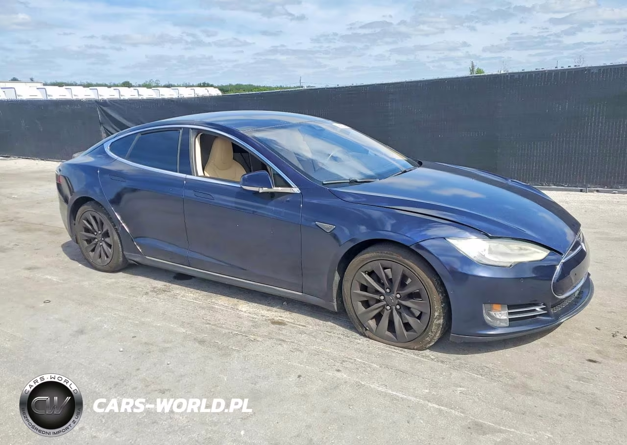 2015 Tesla Model S 85D VIN:5YJSA1H23FFP77364 - 4