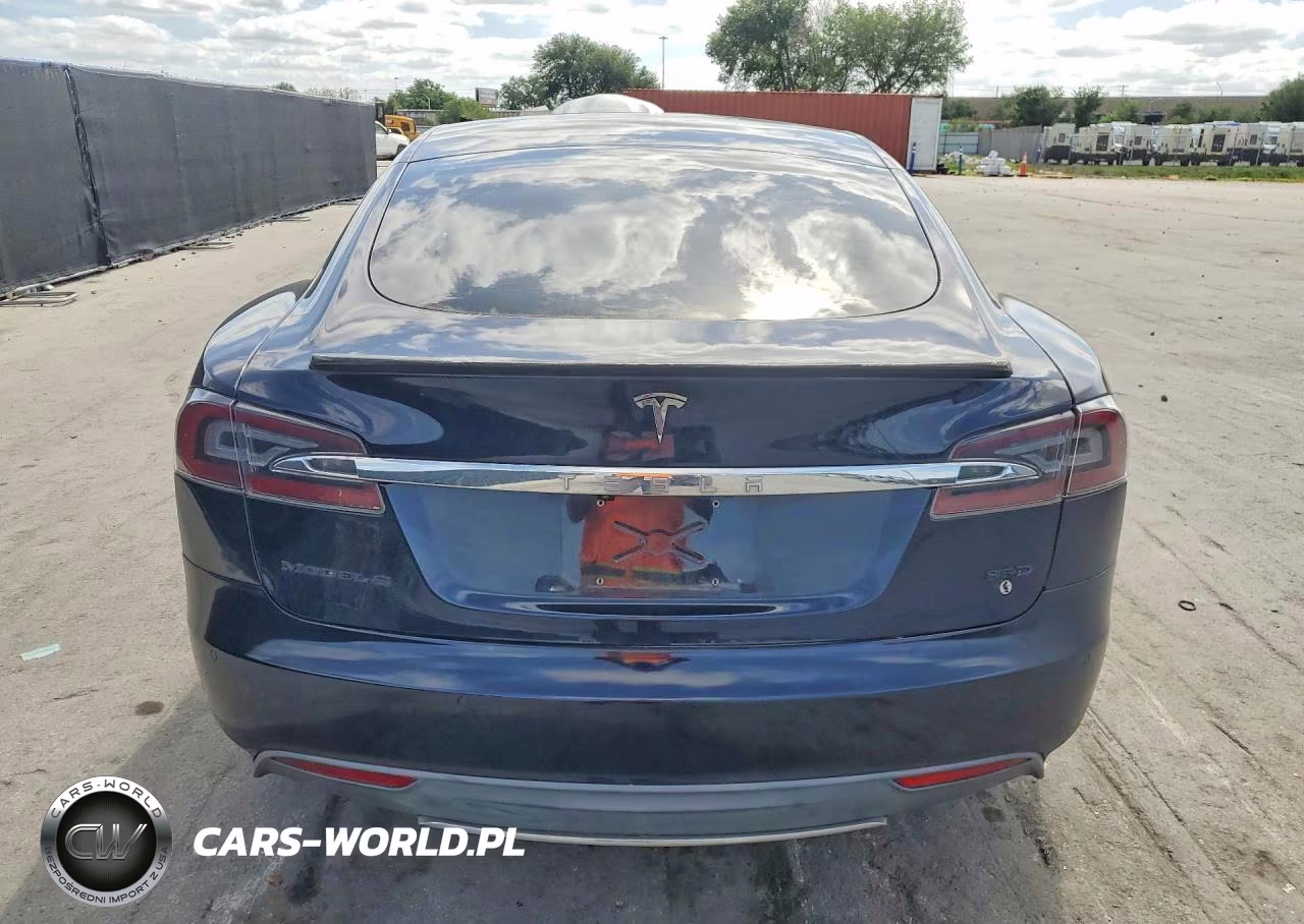 2015 Tesla Model S 85D VIN:5YJSA1H23FFP77364 - 6