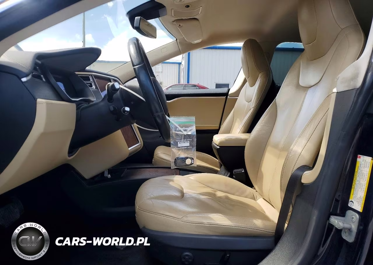 2015 Tesla Model S 85D VIN:5YJSA1H23FFP77364 - 7
