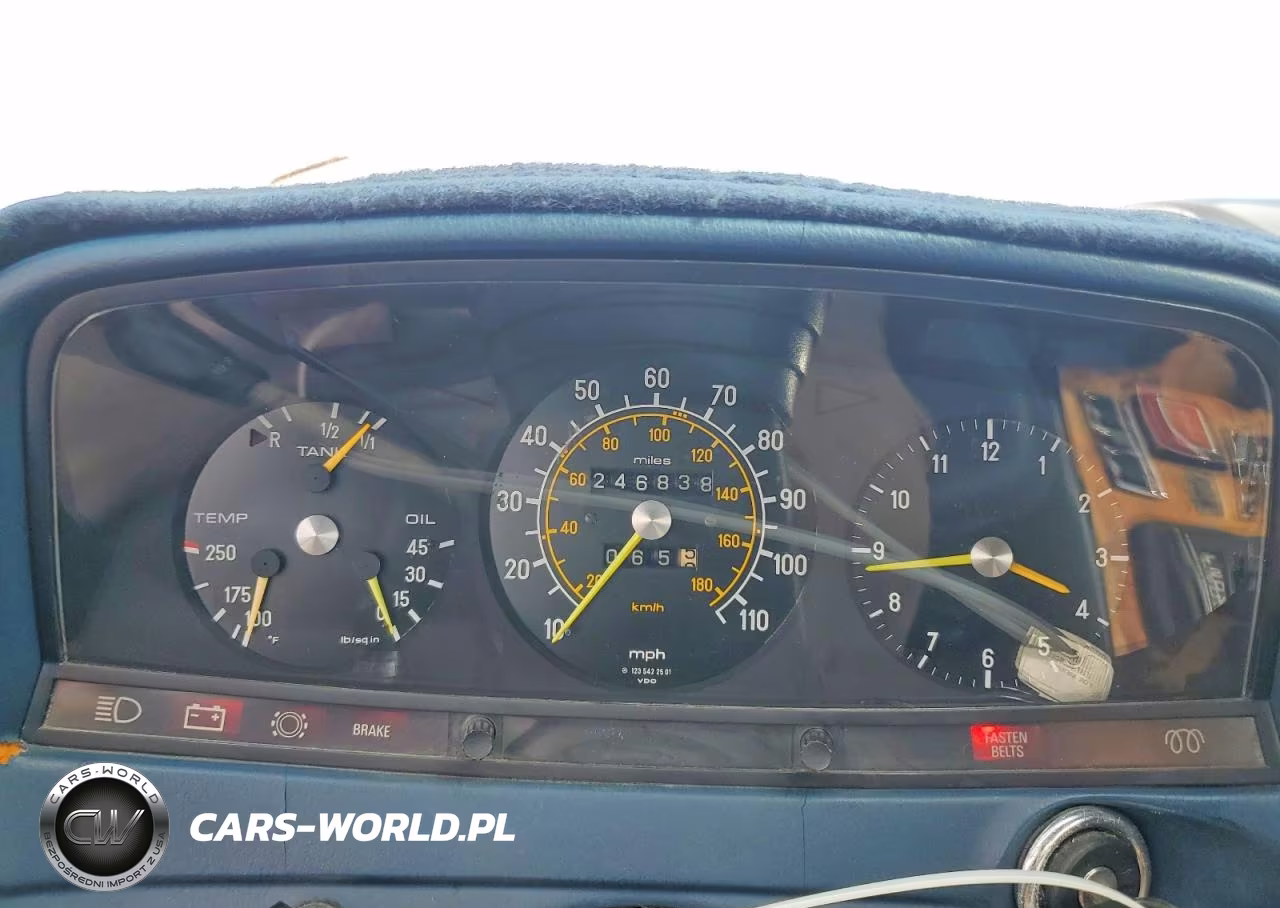 1979 Mercedes-Benz C-Class 30 VIN:12315012003738 - 9
