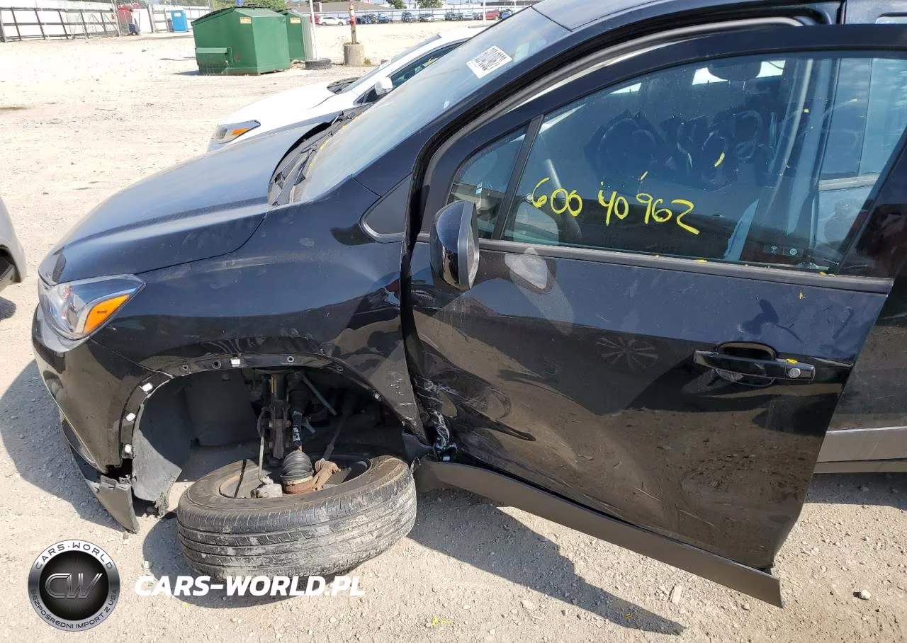 2018 Chevrolet Trax Ls VIN:3GNCJKSB8JL402185 - 9