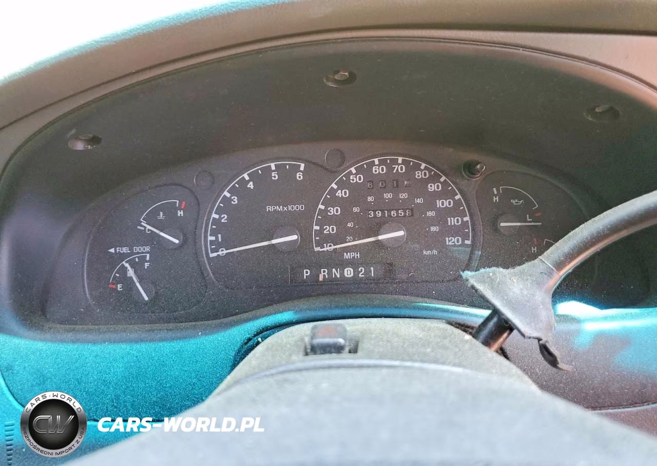 1999 Ford Explorer VIN:1FMZU32P8XUA34113 - 9