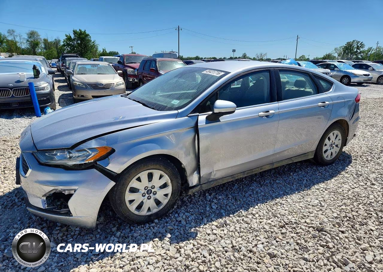 2020 Ford Fusion S – zdjęcie 1 z 13