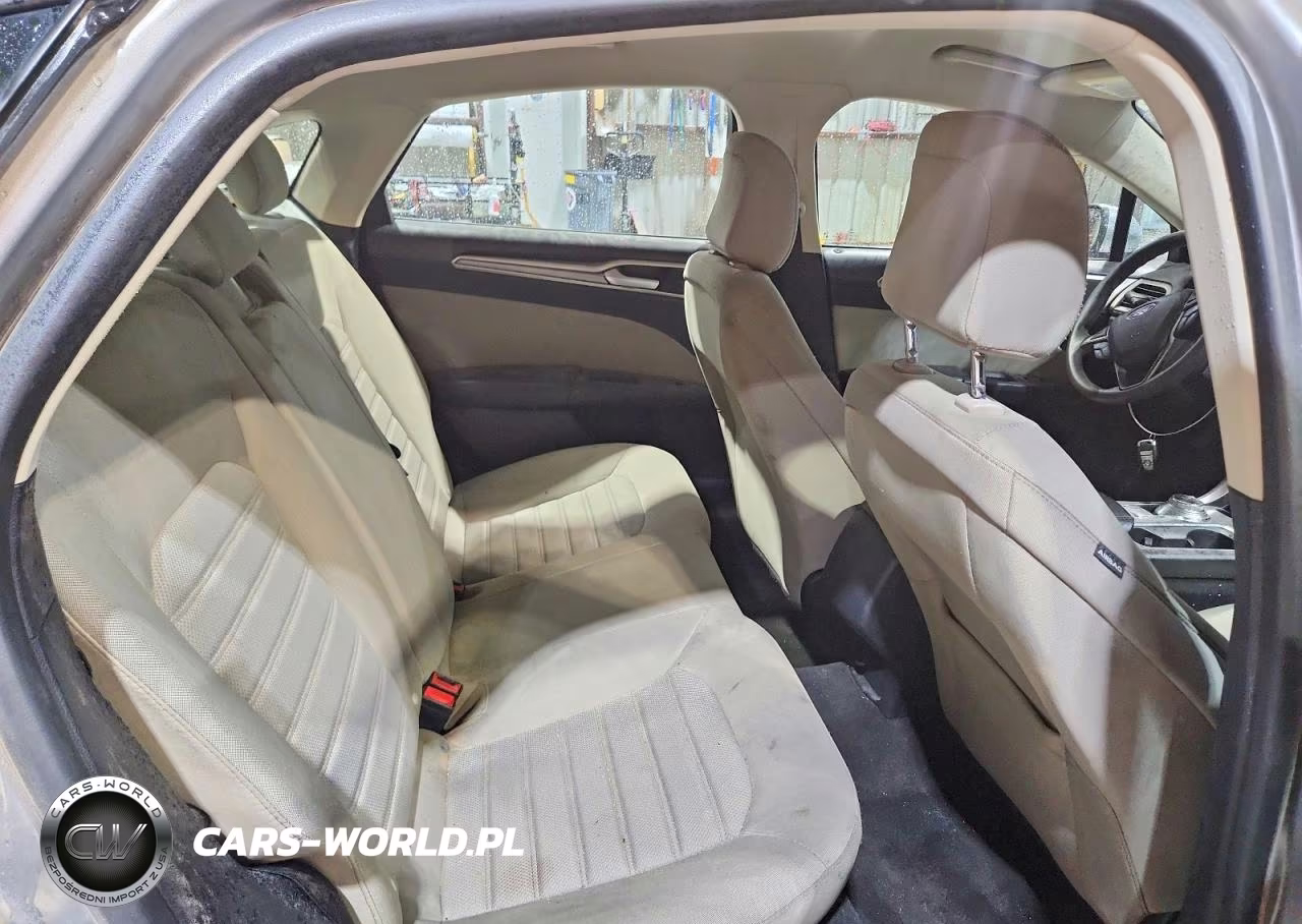 2020 Ford Fusion S VIN:3FA6P0G77LR162887 - 10