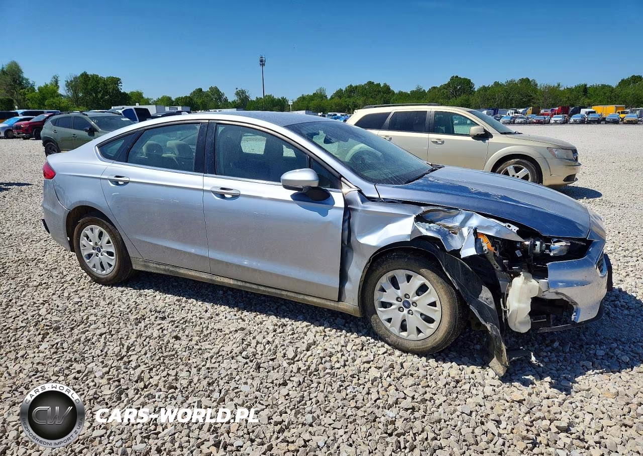2020 Ford Fusion S VIN:3FA6P0G77LR162887 - 4
