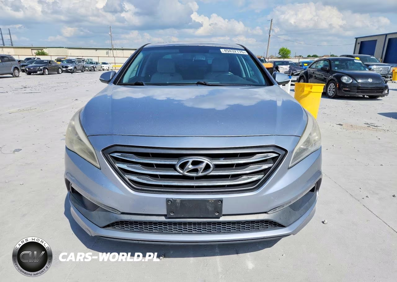 2016 Hyundai Sonata Limited VIN:5NPE34AF7GH303393 - 5