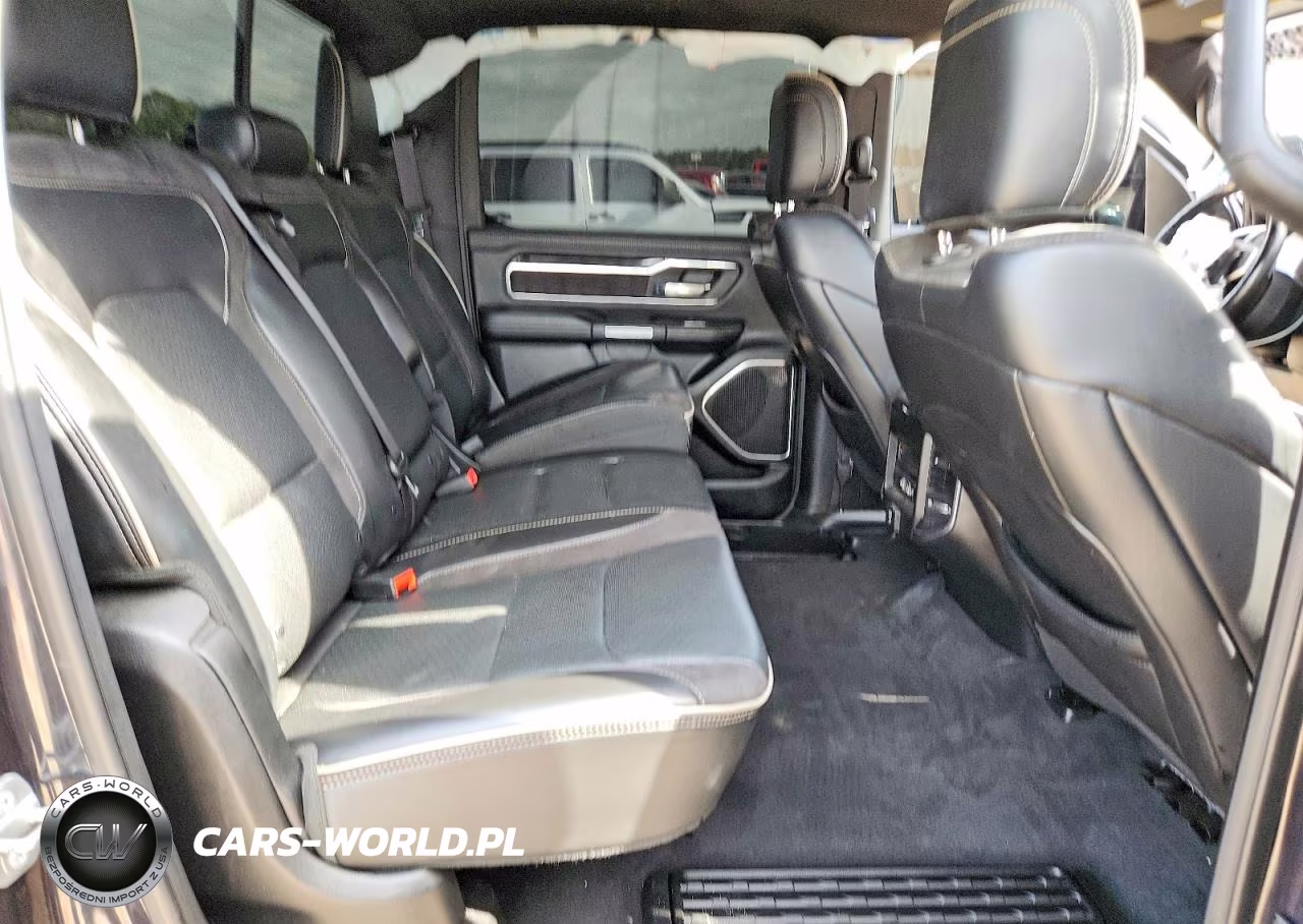 2019 Ram 1500 Laramie VIN:1C6RREJTXKN792531 - 10