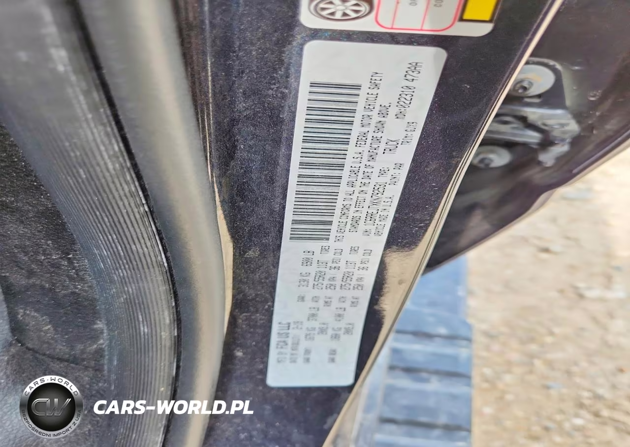 2019 Ram 1500 Laramie VIN:1C6RREJTXKN792531 - 12