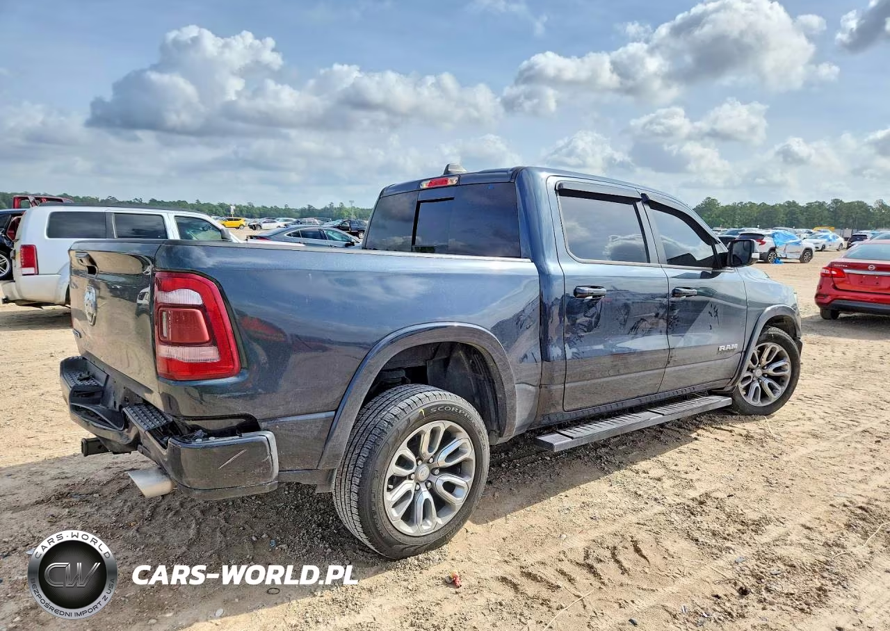 2019 Ram 1500 Laramie VIN:1C6RREJTXKN792531 - 3