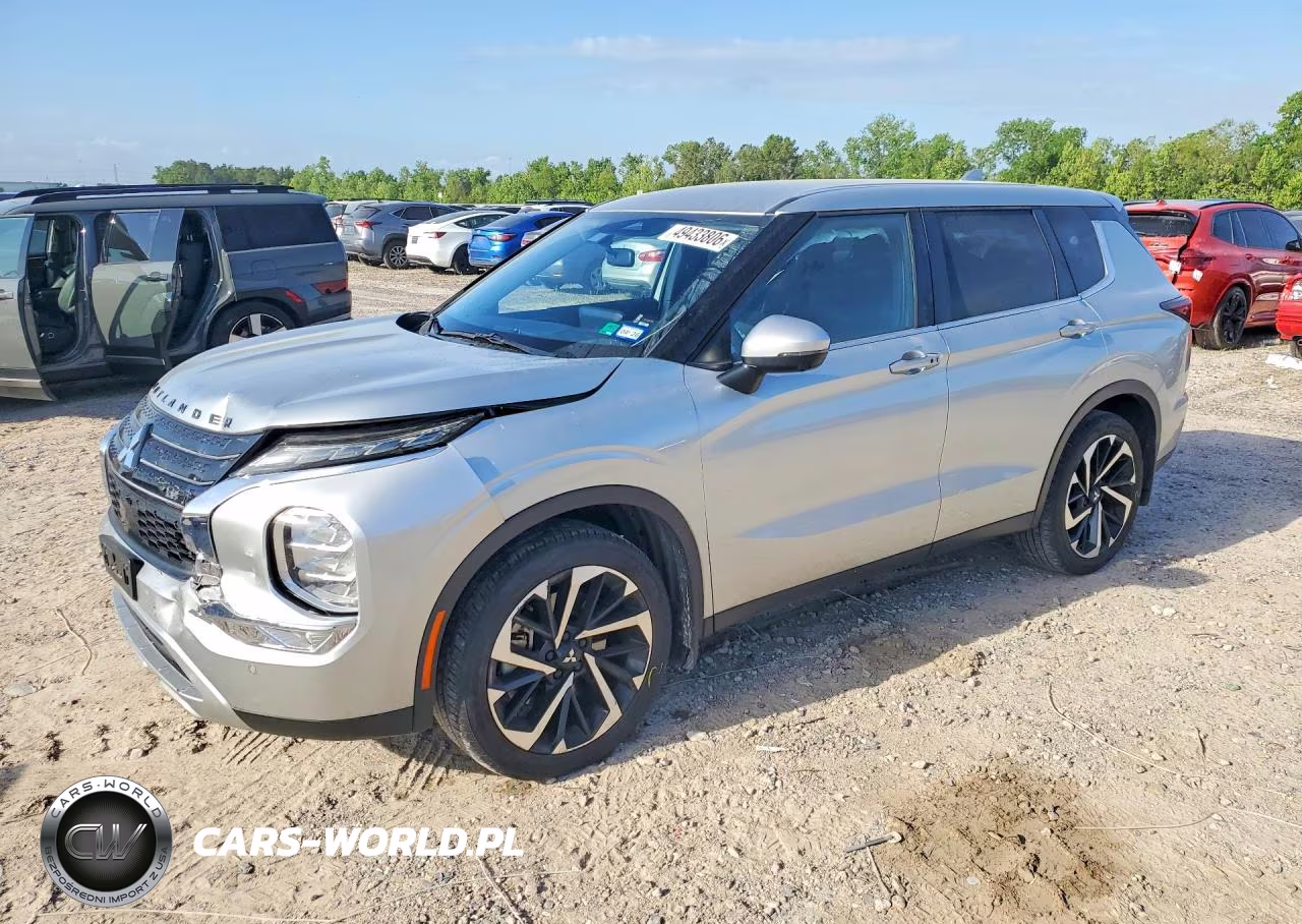 2024 Mitsubishi Outlander Se