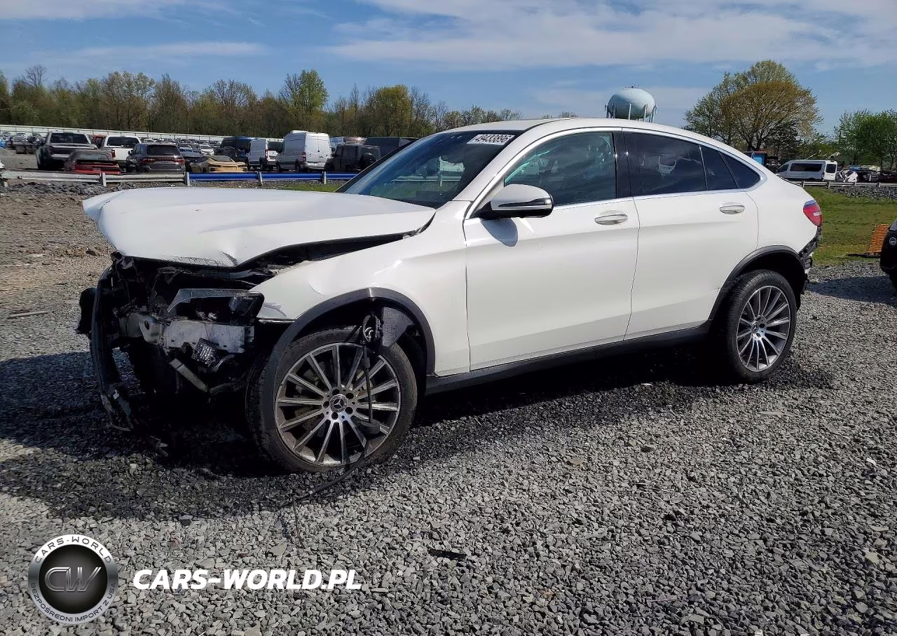 2019 Mercedes-Benz Glc Coupe 300 4Matic – zdjęcie 1 z 14