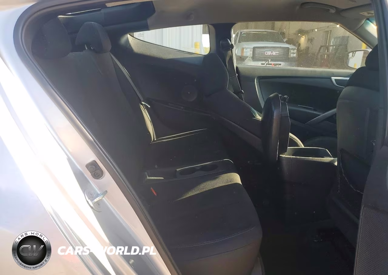 2014 Hyundai Veloster Base VIN:KMHTC6AD4EU209469 - 10