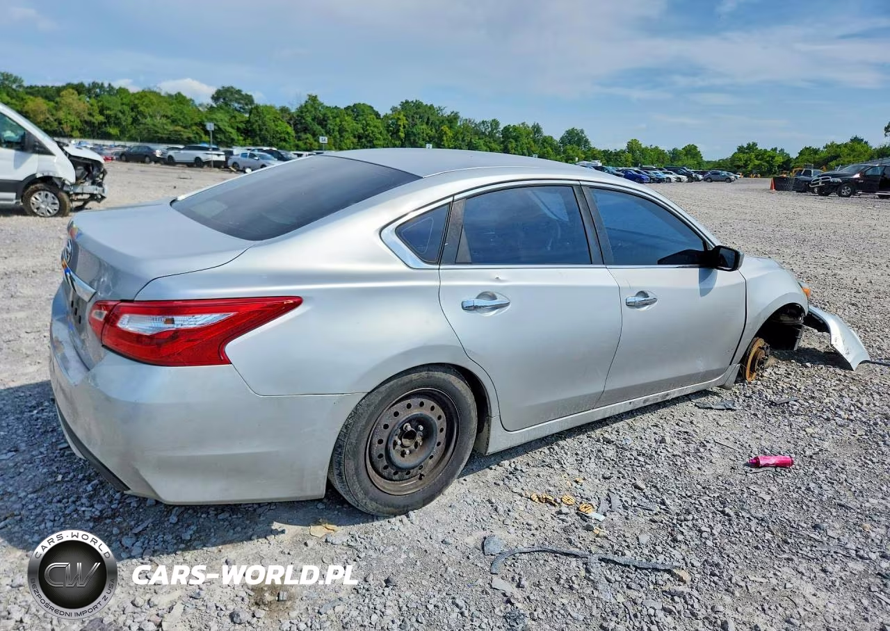2017 Nissan Altima 2.5 S VIN:1N4AL3AP2HN341686 - 3
