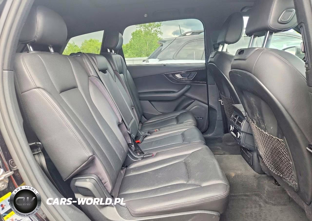 2017 Audi Q7 Premium Plus VIN:WA1LAAF72HD030152 - 11