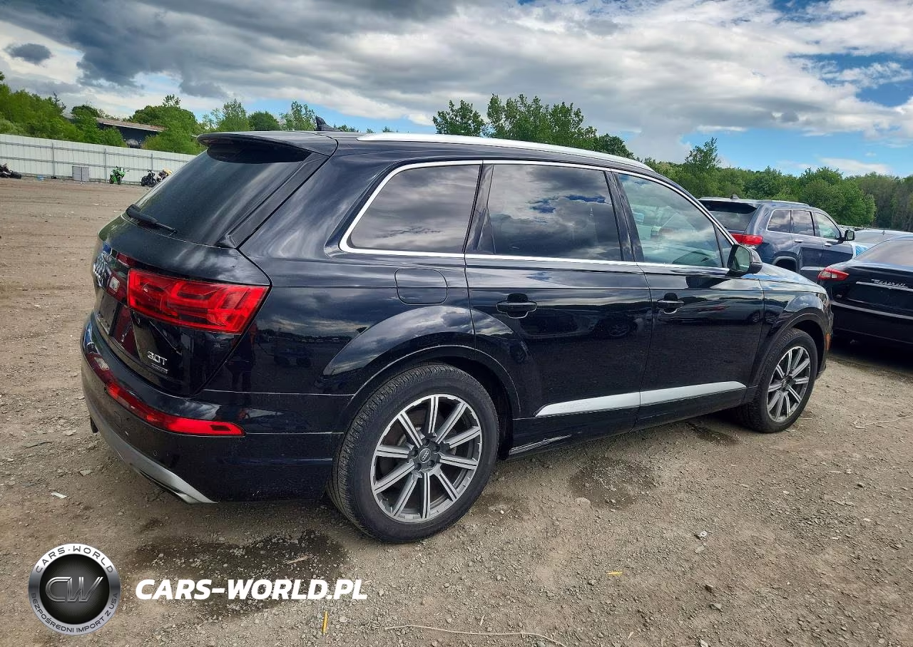 2017 Audi Q7 Premium Plus VIN:WA1LAAF72HD030152 - 3